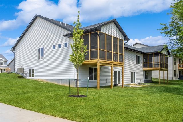 1000 Switchgrass Lane, Ely, IA 52227