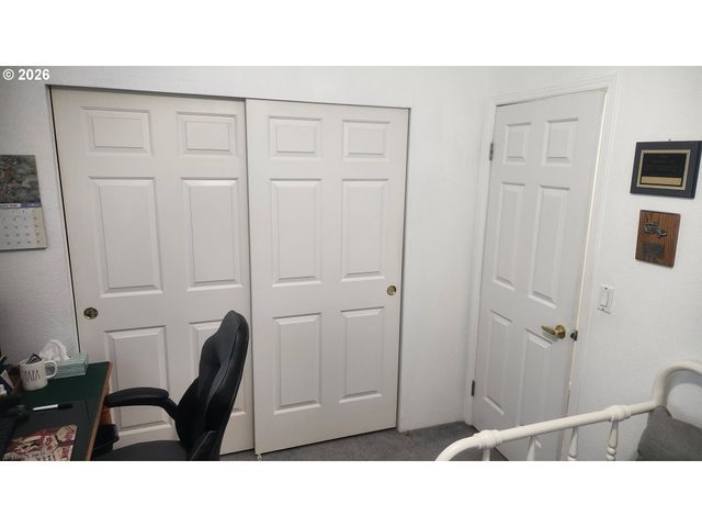 635 CRESTVIEW Dr, Reedsport, OR 97467