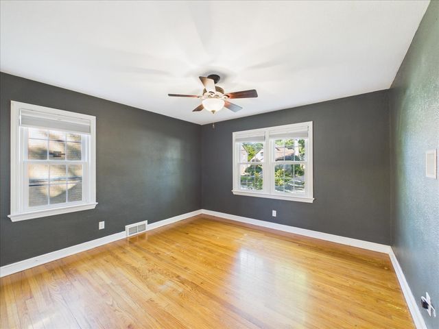 620 James Avenue, Rockford, IL 61107
