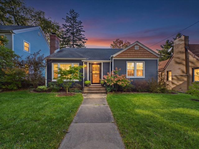 620 James Avenue, Rockford, IL 61107