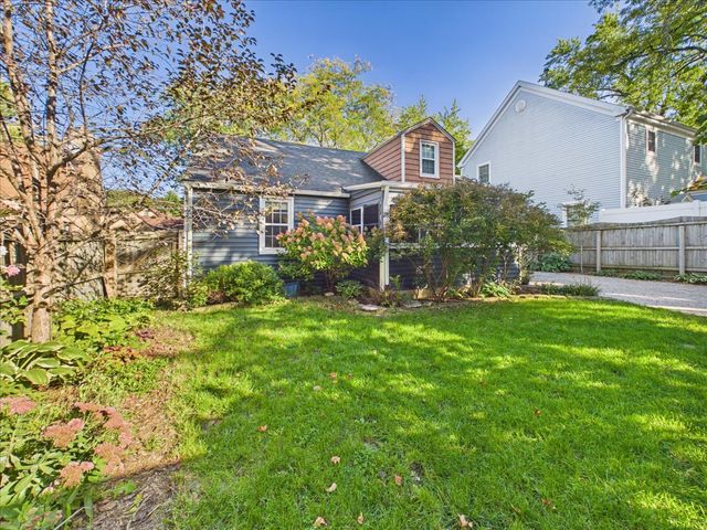 620 James Avenue, Rockford, IL 61107