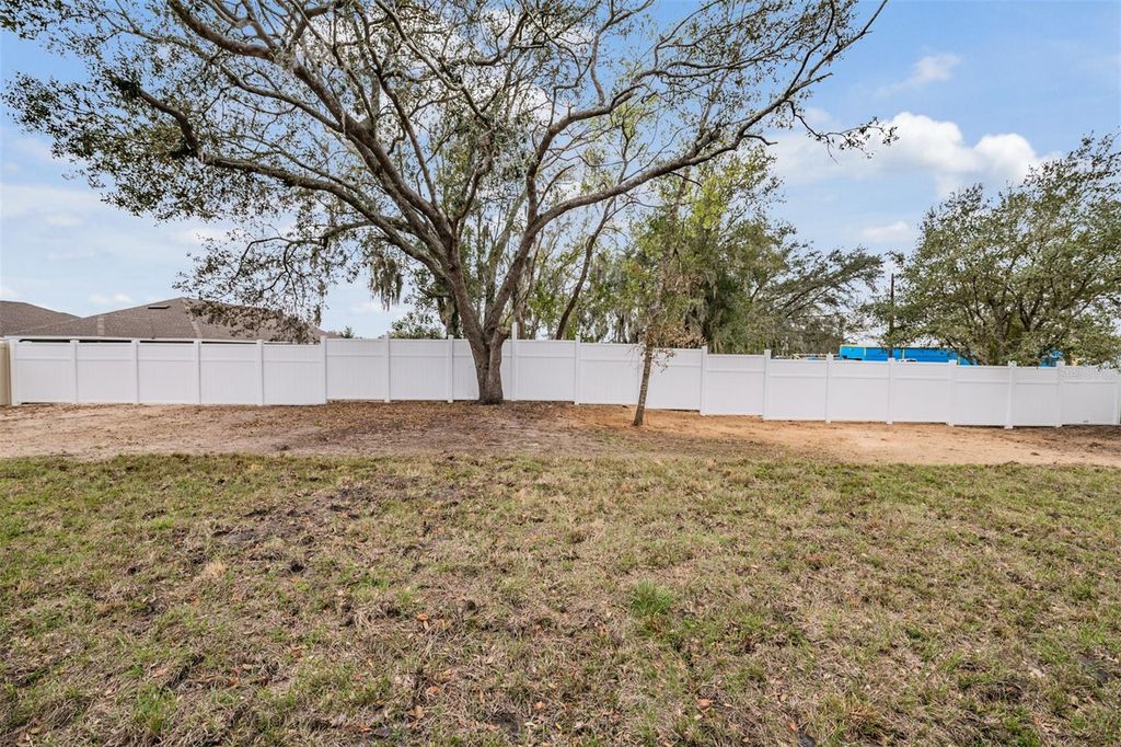 Image 39 of property listing at 38086 COUNTRYSIDE PLACE, Dade City, FL 33525