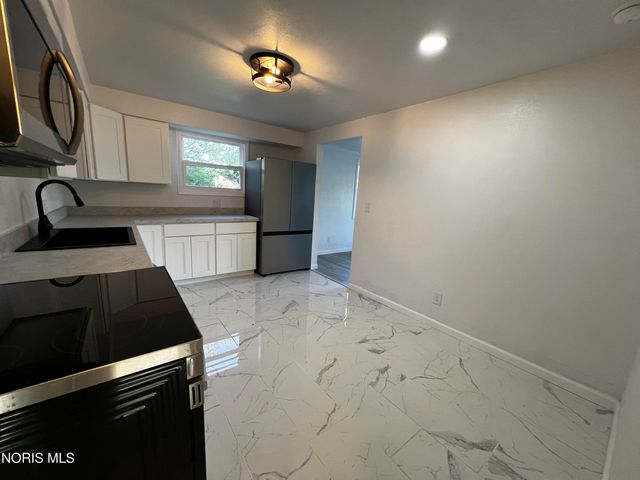 28665 Georgia Road, Perrysburg, OH 43551