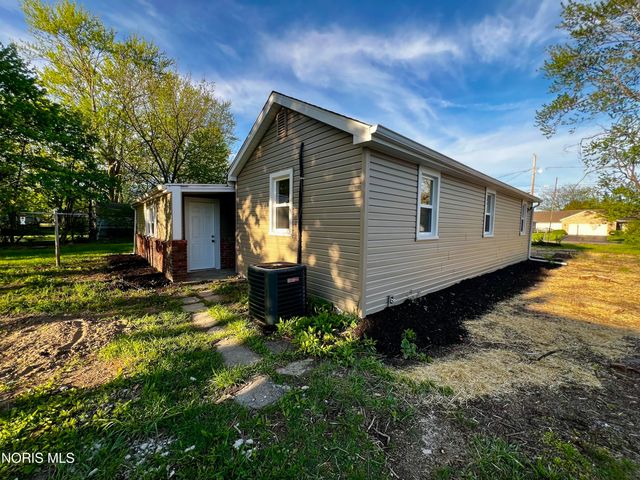 28665 Georgia Road, Perrysburg, OH 43551