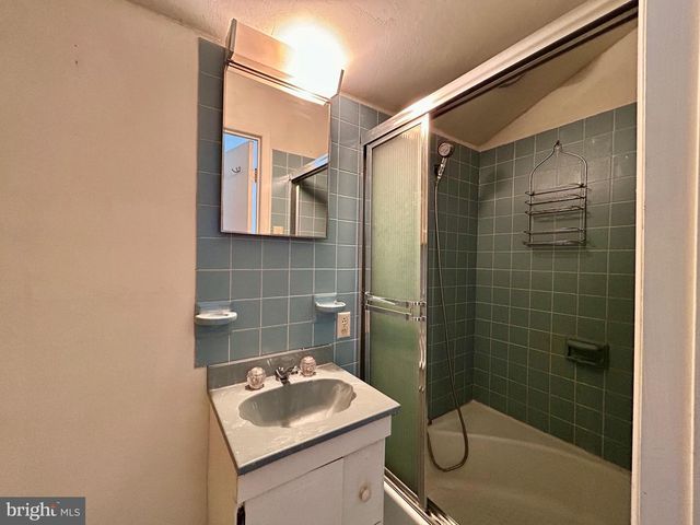 23 TAHOE, New Hope, PA 18938