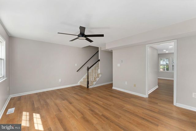 14843 EMBERDALE DR, Woodbridge, VA 22193
