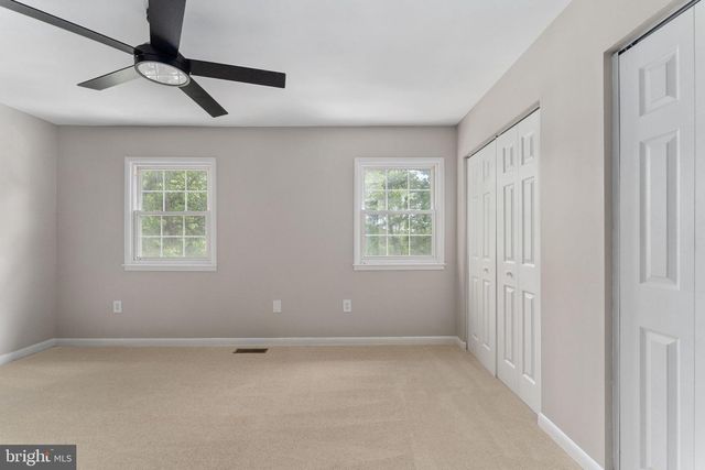 14843 EMBERDALE DR, Woodbridge, VA 22193