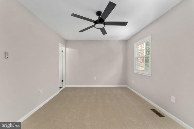14843 EMBERDALE DR, Woodbridge, VA 22193
