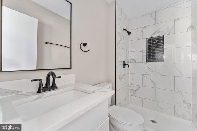 14843 EMBERDALE DR, Woodbridge, VA 22193
