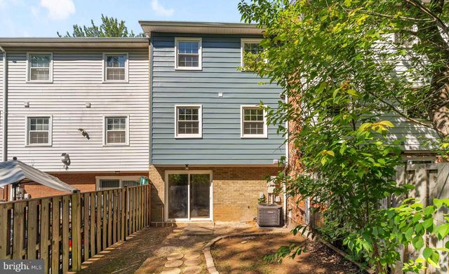 14843 EMBERDALE DR, Woodbridge, VA 22193