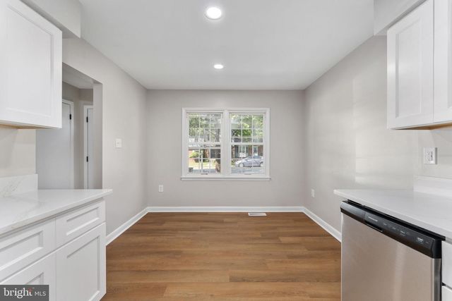 14843 EMBERDALE DR, Woodbridge, VA 22193