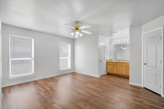 9212 Coral Lane, Fort Worth, TX 76140