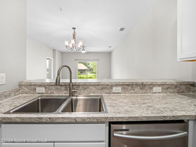 3931 Playa Del Sol Drive 104, Rockledge, FL 32955