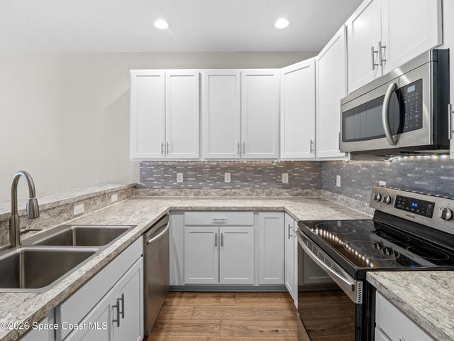 3931 Playa Del Sol Drive 104, Rockledge, FL 32955
