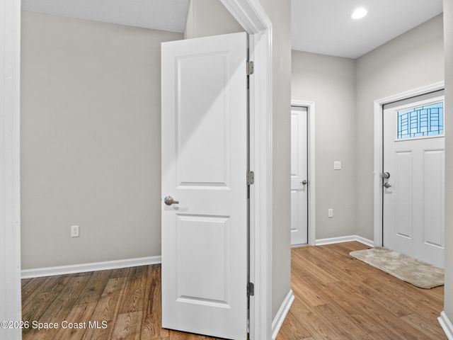 3931 Playa Del Sol Drive 104, Rockledge, FL 32955