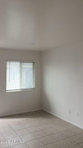 2240 W Southern Avenue 23, Phoenix, AZ 85041