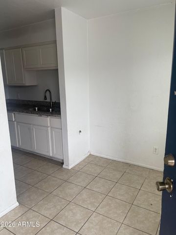 2240 W Southern Avenue 23, Phoenix, AZ 85041