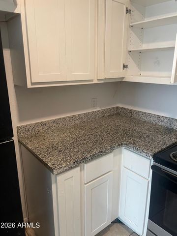 2240 W Southern Avenue 23, Phoenix, AZ 85041