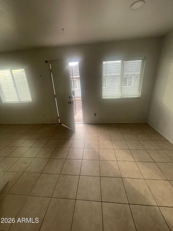 2240 W Southern Avenue 23, Phoenix, AZ 85041