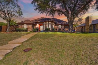813 Timberline Court, Desoto, TX 75115