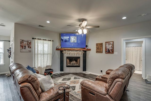 100 Joyce Street, Whitney, TX 76692