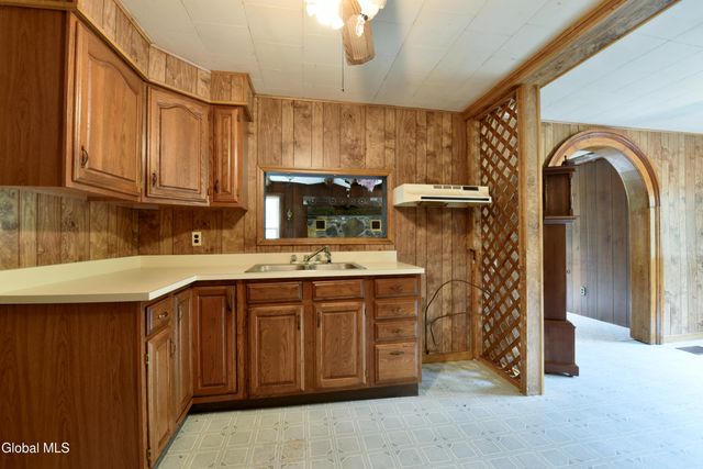 318 Howe Road, Lake Luzerne, NY 12846