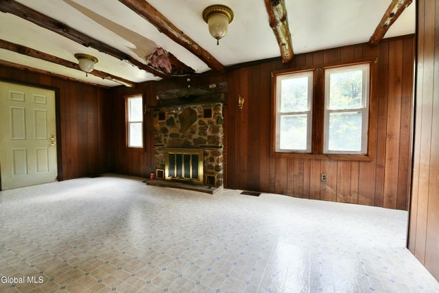 318 Howe Road, Lake Luzerne, NY 12846