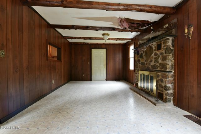 318 Howe Road, Lake Luzerne, NY 12846