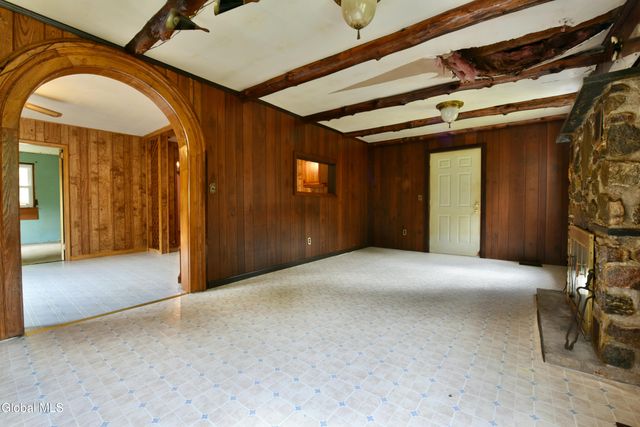 318 Howe Road, Lake Luzerne, NY 12846