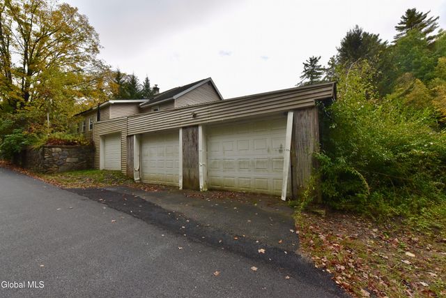 318 Howe Road, Lake Luzerne, NY 12846