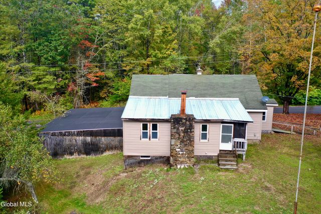 318 Howe Road, Lake Luzerne, NY 12846