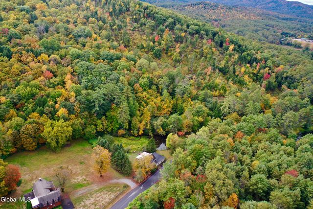 318 Howe Road, Lake Luzerne, NY 12846