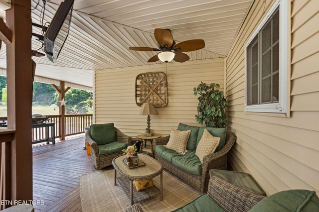 1913 E Union Valley Rd, Seymour, TN 37865