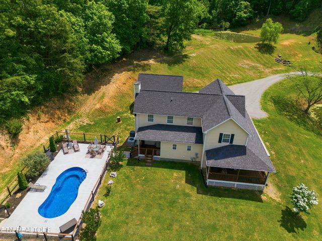 1913 E Union Valley Rd, Seymour, TN 37865