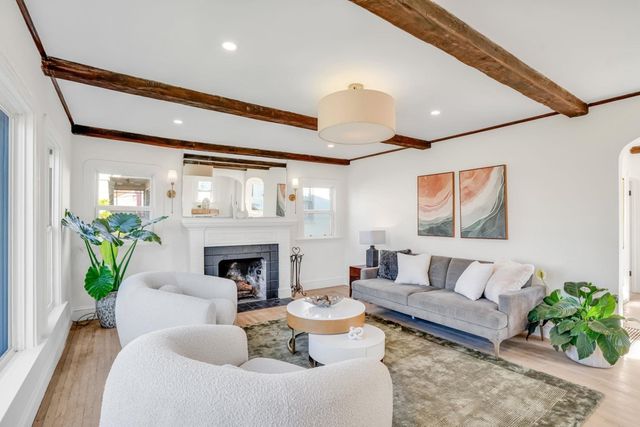 3000 56Th Ave, Oakland, CA 94605