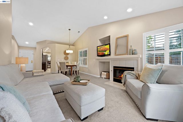 1106 Baltusrol Ct., Livermore, CA 94551