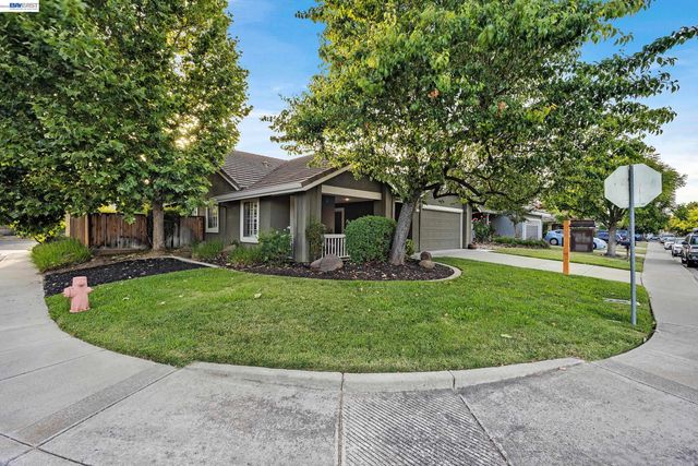 1106 Baltusrol Ct., Livermore, CA 94551