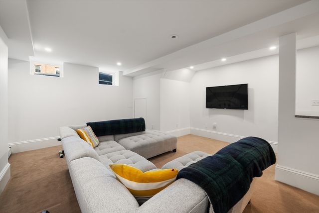91 N Street, Boston, MA 02127