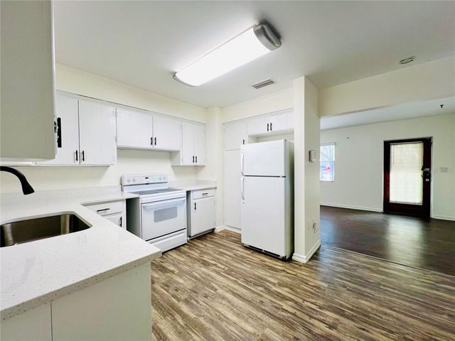 501 AVENUE G SE A, Winter Haven, FL 33880
