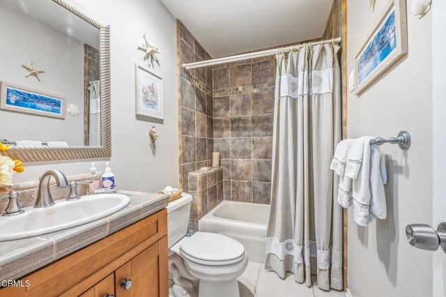 5211 Village 5, Camarillo, CA 93012