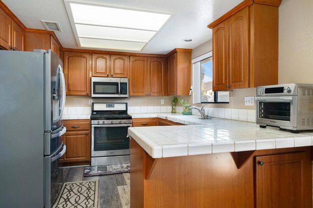 75451 Santa Fe Trail, Palm Desert, CA 92211