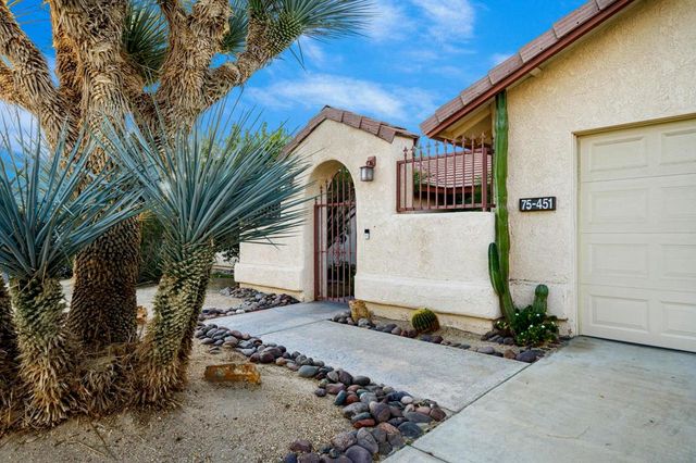 75451 Santa Fe Trail, Palm Desert, CA 92211