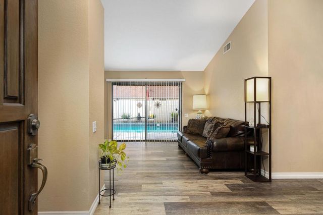 75451 Santa Fe Trail, Palm Desert, CA 92211