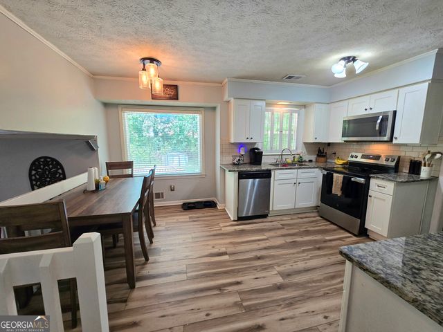 155 N Fayette Court, Fayetteville, GA 30214