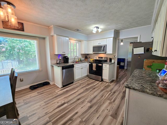 155 N Fayette Court, Fayetteville, GA 30214