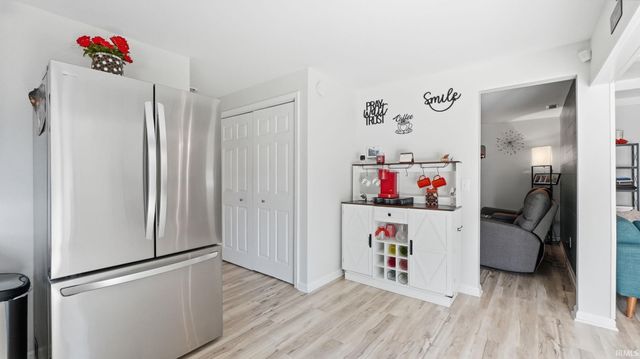 7608 Hope Farm Road, Fort Wayne, IN 46815