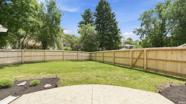 7608 Hope Farm Road, Fort Wayne, IN 46815