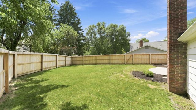 7608 Hope Farm Road, Fort Wayne, IN 46815