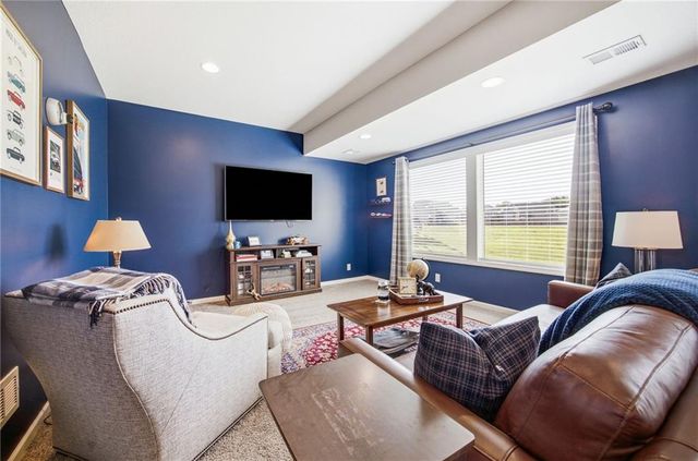 16029 Glenview Street, Basehor, KS 66007