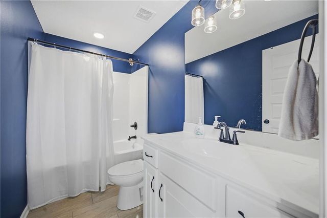 16029 Glenview Street, Basehor, KS 66007